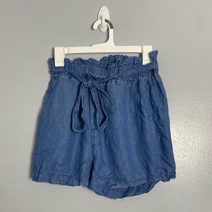 women’s shorts with cute bow in front